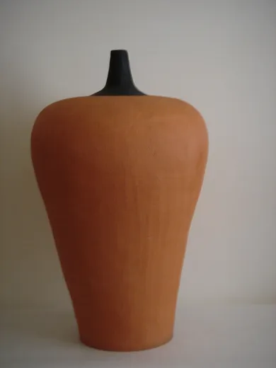 Vaso · 2006 · h63 · Terracotta Bicolore