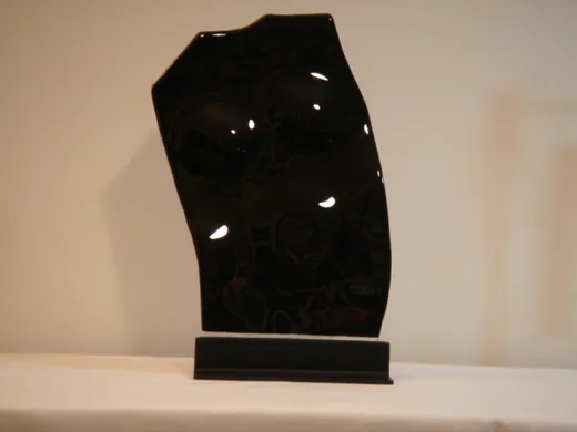 Nudo Femminile Nero · 2005 · 43,5x28x9,8 · Vetrofusione